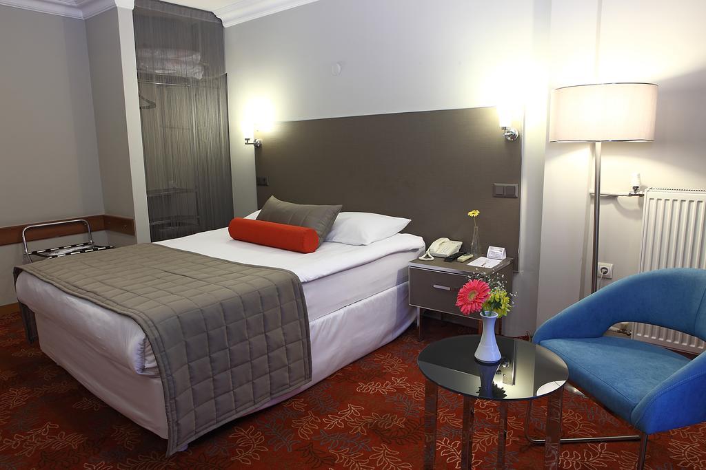 Arma Hotel Manisa Ruang foto