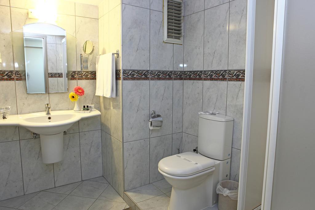Arma Hotel Manisa Bagian luar foto
