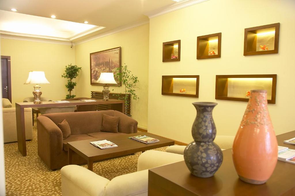 Arma Hotel Manisa Bagian luar foto
