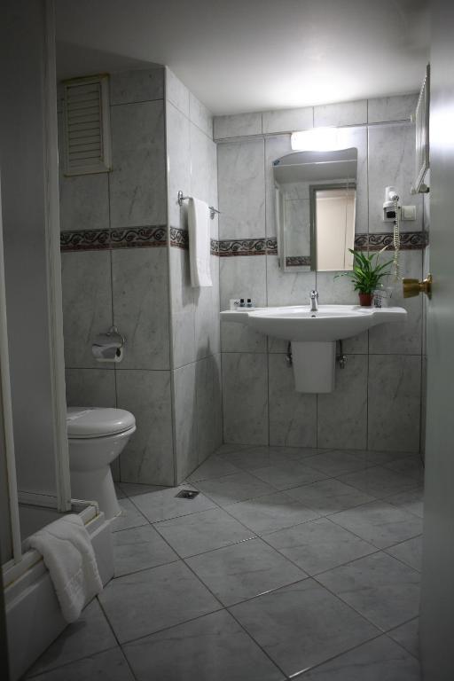 Arma Hotel Manisa Bagian luar foto